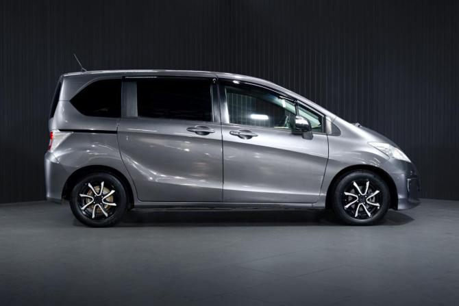 Honda Freed II с пробегом 2016 года, цена 1 249 000 рублей, 200000 км, компактвэн, Автокод Объявления