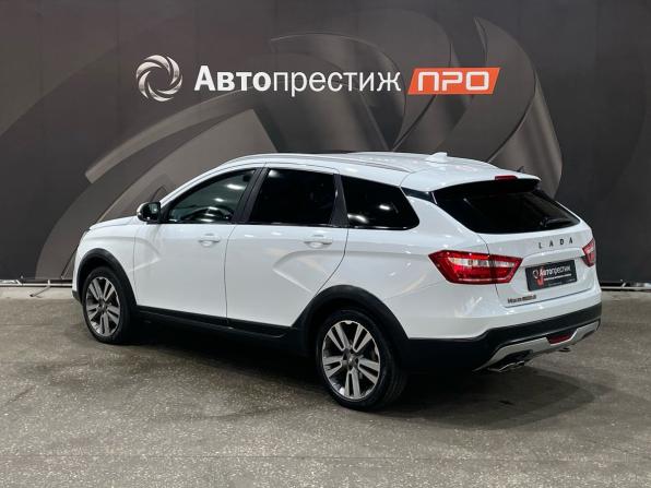 Lada (ВАЗ) Vesta I с пробегом 2021 года, цена 1 388 000 рублей, 42238 км, универсал, Автокод Объявления