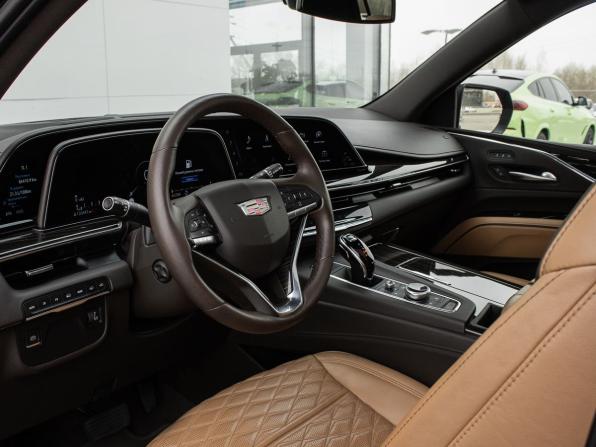 Cadillac Escalade V с пробегом 2021 года, цена 8 520 000 рублей, 133441 км, внедорожник, Автокод Объявления