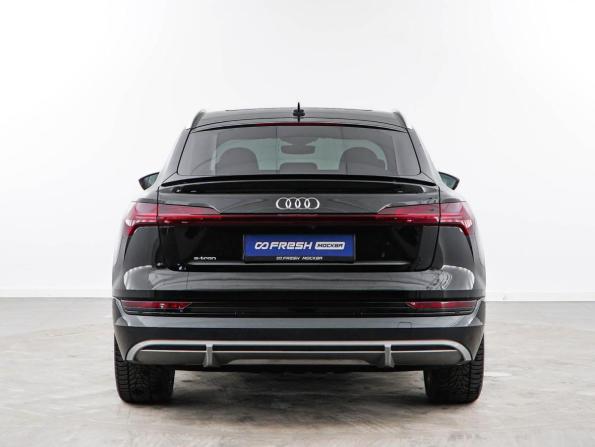 Audi e-tron Sportback I с пробегом 2020 года, цена 3 997 434 рубля, 114430 км, внедорожник, Автокод Объявления