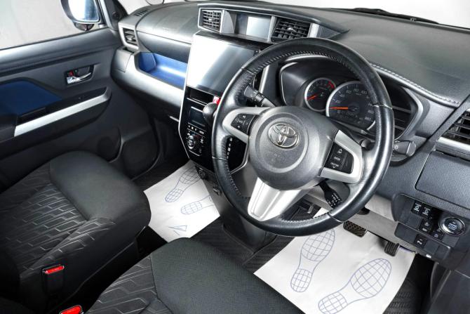 Toyota Roomy I с пробегом 2020 года, цена 1 379 000 рублей, 77358 км, микровэн, Автокод Объявления