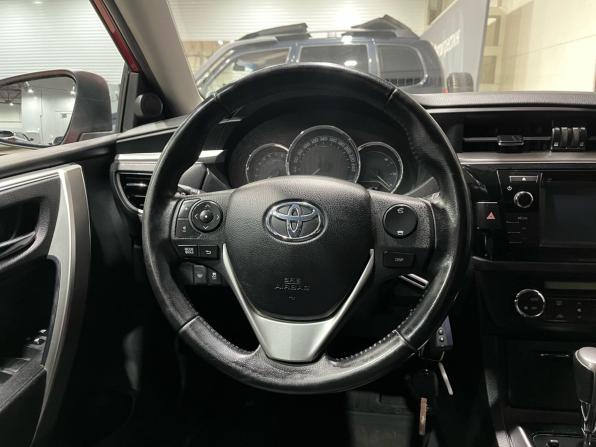 Toyota Corolla XI (E160 E170 E180) с пробегом 2013 года, цена 1 294 000 рублей, 133594 км, седан, Автокод Объявления