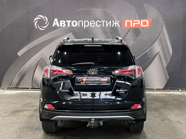 Toyota RAV4 IV (XA40) Рестайлинг с пробегом 2017 года, цена 2 730 000 рублей, 103172 км, внедорожник, Автокод Объявления