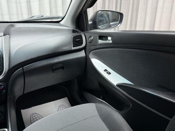Hyundai Solaris I с пробегом 2013 года, цена 699 000 рублей, 158343 км, хэтчбек, Автокод Объявления