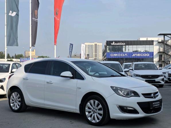 Opel Astra J Рестайлинг с пробегом 2013 года, цена 630 000 рублей, 192127 км, хэтчбек, Автокод Объявления