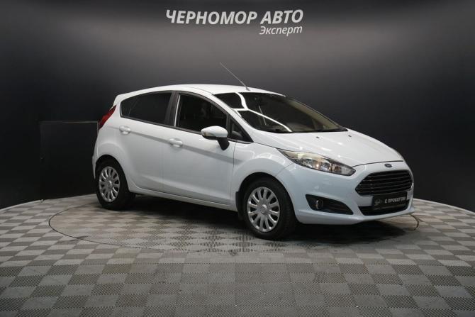 Ford Fiesta Mk6 Рестайлинг с пробегом 2015 года, цена 790 000 рублей, 200000 км, хэтчбек, Автокод Объявления