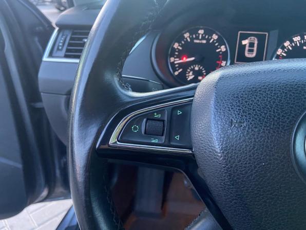 Skoda Octavia III (A7) с пробегом 2015 года, цена 1 250 000 рублей, 88871 км, лифтбек, Автокод Объявления