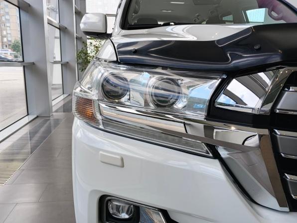 Toyota Land Cruiser 200 Series Рестайлинг 2 с пробегом 2016 года, цена 4 590 000 рублей, 241042 км, внедорожник, Автокод Объявления
