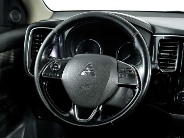 Mitsubishi Outlander III Рестайлинг 2 с пробегом 2015 года, цена 1 348 000 рублей, 238094 км, внедорожник, Автокод Объявления