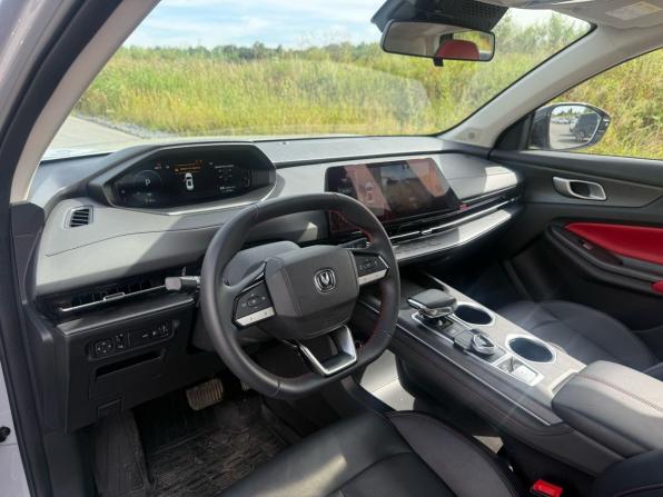Changan UNI-S (CS55 Plus) I с пробегом 2024 года, цена 2 200 000 рублей, 15666 км, внедорожник, Автокод Объявления