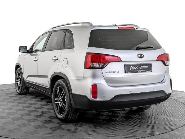 Kia Sorento II Рестайлинг с пробегом 2018 года, цена 2 095 000 рублей, 100825 км, внедорожник, Автокод Объявления