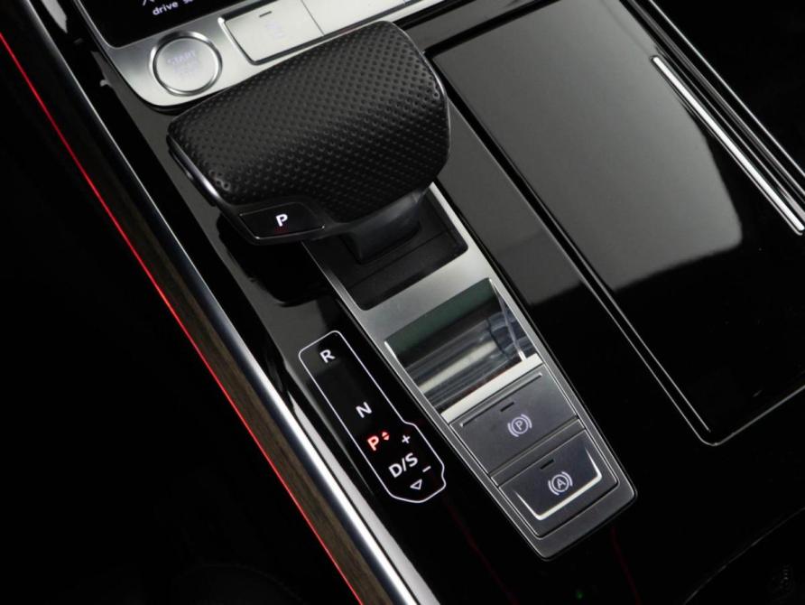 Audi A8 IV (D5) Москва  - изображение 17
