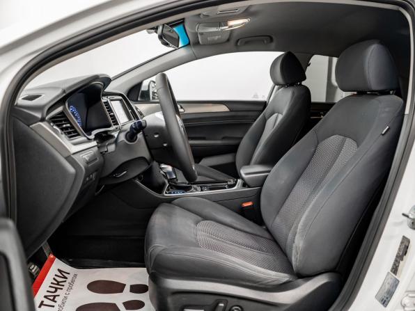 Hyundai Sonata VII (LF) Рестайлинг с пробегом 2018 года, цена 1 757 000 рублей, 115000 км, седан, Автокод Объявления