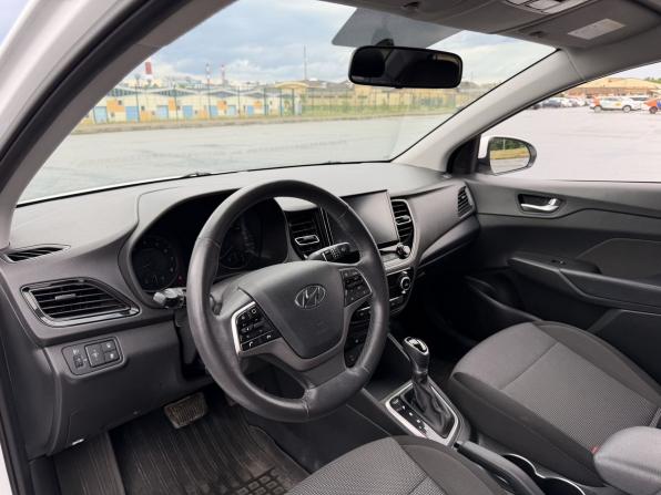 Hyundai Solaris II Рестайлинг с пробегом 2021 года, цена 1 543 000 рублей, 97145 км, седан, Автокод Объявления