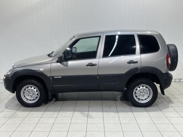 Chevrolet Niva I Рестайлинг с пробегом 2018 года, цена 695 000 рублей, 121749 км, внедорожник, Автокод Объявления