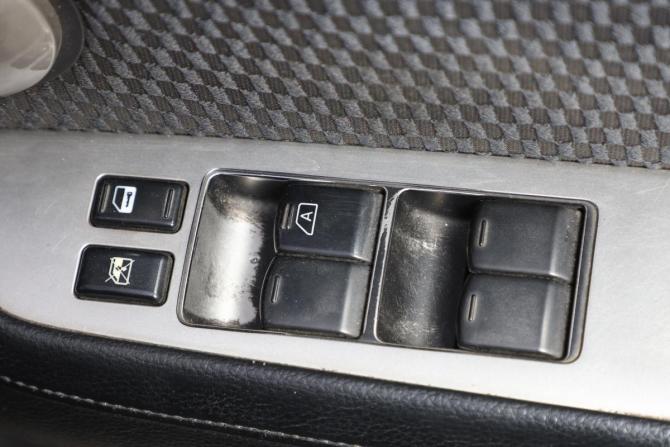 Nissan Tiida I с пробегом 2008 года, цена 649 000 рублей, 323000 км, хэтчбек, Автокод Объявления