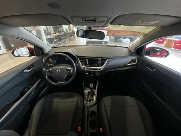 Hyundai Solaris II с пробегом 2017 года, цена 1 070 000 рублей, 169100 км, седан, Автокод Объявления