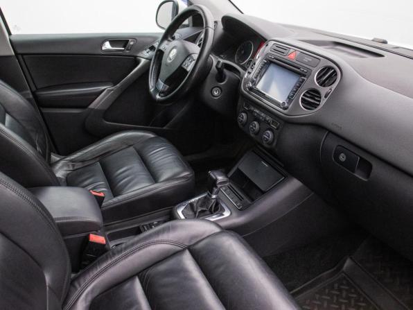 Volkswagen Tiguan I с пробегом 2009 года, цена 850 000 рублей, 177080 км, внедорожник, Автокод Объявления
