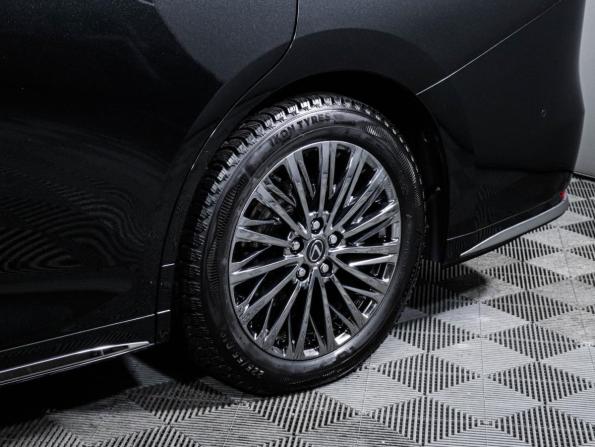 Lexus LM II с пробегом 2024 года, цена 13 000 000 рублей, 5338 км, минивэн, Автокод Объявления