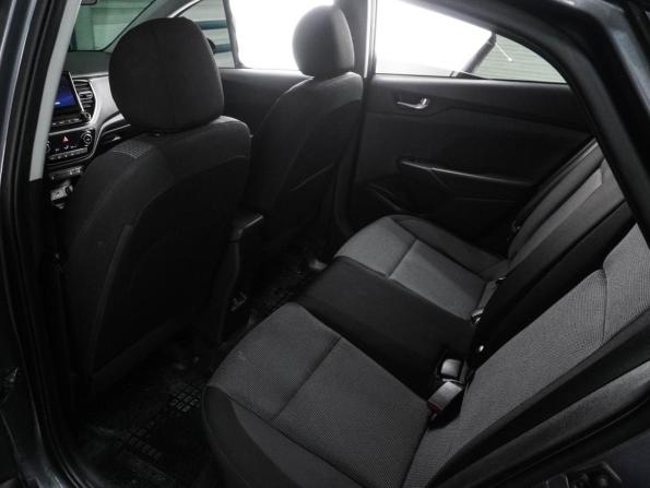 Hyundai Solaris II Рестайлинг с пробегом 2021 года, цена 1 339 000 рублей, 195135 км, седан, Автокод Объявления