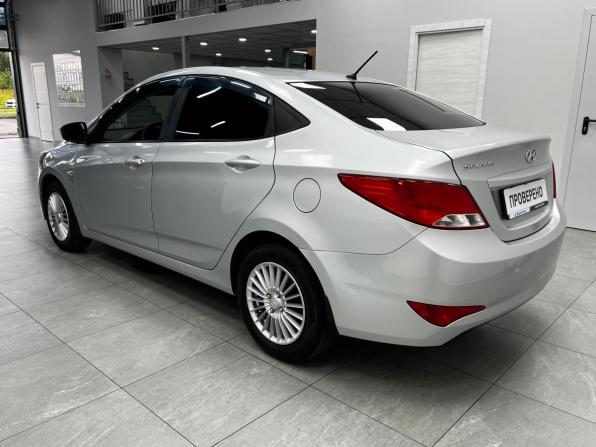 Hyundai Solaris I Рестайлинг с пробегом 2016 года, цена 1 100 000 рублей, 117000 км, седан, Автокод Объявления
