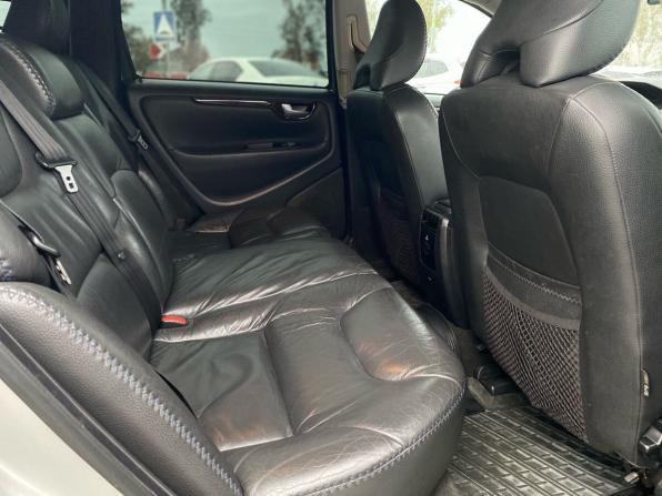 Volvo XC70 I Рестайлинг с пробегом 2006 года, цена 749 000 рублей, 336000 км, универсал, Автокод Объявления