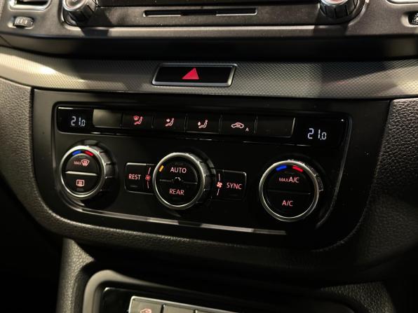 Volkswagen Sharan II с пробегом 2012 года, цена 1 415 000 рублей, 119352 км, минивэн, Автокод Объявления