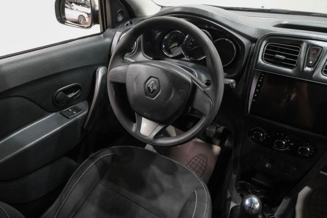 Renault Logan II с пробегом 2016 года, цена 659 000 рублей, 152000 км, седан, Автокод Объявления