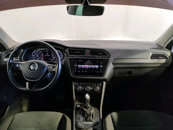 Volkswagen Tiguan II с пробегом 2018 года, цена 2 329 000 рублей, 180135 км, внедорожник, Автокод Объявления