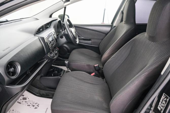 Toyota Vitz III (XP130) Рестайлинг 2 с пробегом 2017 года, цена 819 000 рублей, 95000 км, хэтчбек, Автокод Объявления