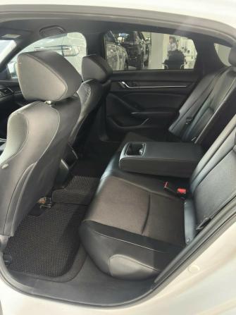 Honda Accord X с пробегом 2018 года, цена 2 080 000 рублей, 118000 км, седан, Автокод Объявления