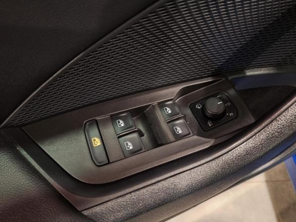 Skoda Octavia IV (A8) с пробегом 2021 года, цена 2 590 000 рублей, 76227 км, лифтбек, Автокод Объявления