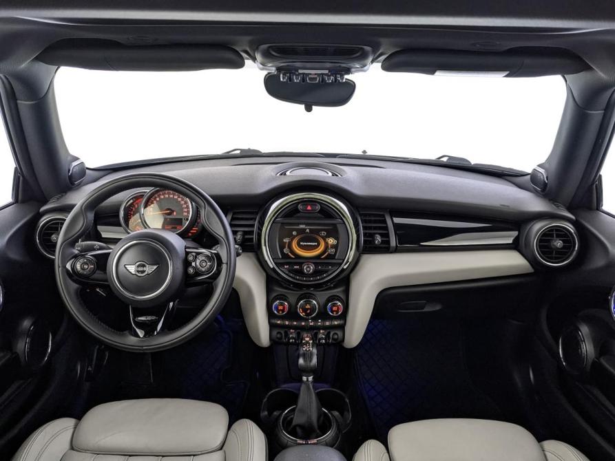 Mini Hatch III (F55/F56) Москва  - изображение 14