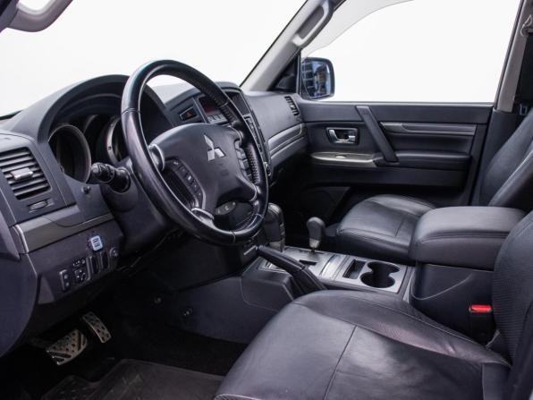 Mitsubishi Pajero IV Рестайлинг 1 с пробегом 2012 года, цена 2 198 000 рублей, 182376 км, внедорожник, Автокод Объявления