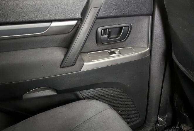 Mitsubishi Pajero IV Рестайлинг 1 с пробегом 2012 года, цена 1 920 000 рублей, 199000 км, внедорожник, Автокод Объявления