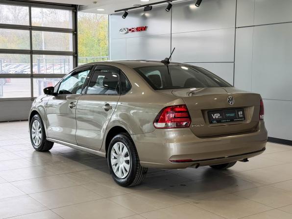 Volkswagen Polo V Рестайлинг с пробегом 2017 года, цена 1 185 000 рублей, 115245 км, седан, Автокод Объявления