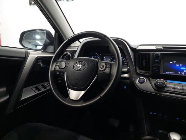 Toyota RAV4 IV (XA40) Рестайлинг с пробегом 2018 года, цена 2 620 000 рублей, 105300 км, внедорожник, Автокод Объявления