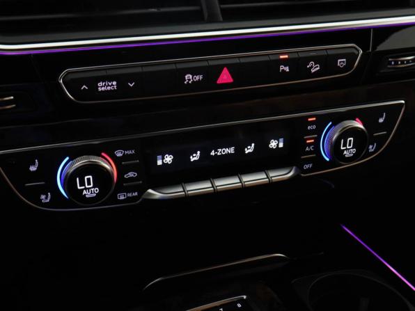 Audi Q7 II (4M) с пробегом 2017 года, цена 4 349 000 рублей, 236648 км, внедорожник, Автокод Объявления