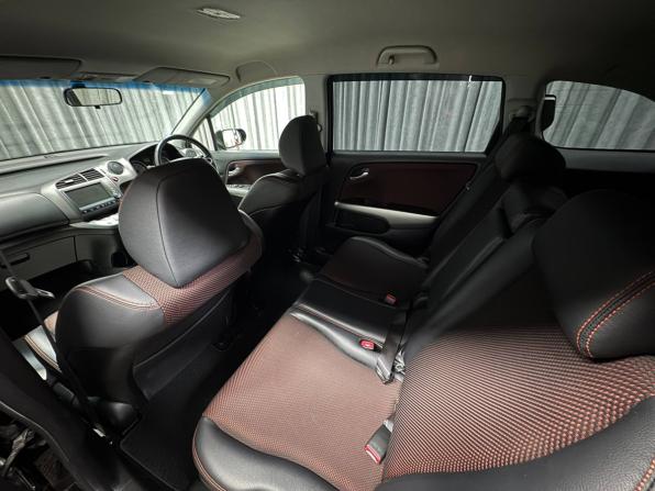 Honda Stream II Рестайлинг с пробегом 2010 года, цена 1 538 000 рублей, 153790 км, компактвэн, Автокод Объявления