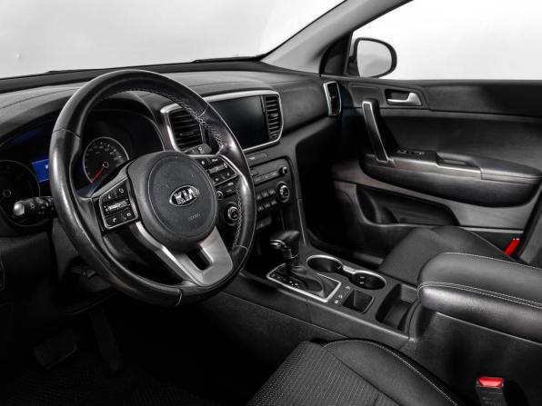 Kia Sportage IV Рестайлинг с пробегом 2021 года, цена 2 399 000 рублей, 56278 км, внедорожник, Автокод Объявления