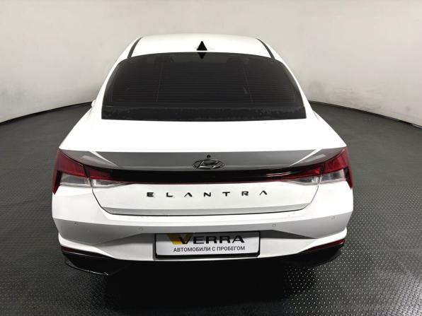 Hyundai Elantra VII (CN7) с пробегом 2021 года, цена 1 590 000 рублей, 182402 км, седан, Автокод Объявления