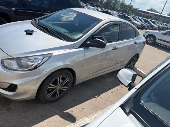 Hyundai Solaris I с пробегом 2011 года, цена 649 000 рублей, 131610 км, седан, Автокод Объявления