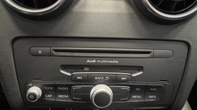 Audi A1 I (8X) с пробегом 2013 года, цена 999 000 рублей, 88600 км, хэтчбек, Автокод Объявления