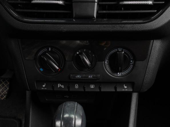 Volkswagen Polo VI с пробегом 2022 года, цена 1 699 000 рублей, 64315 км, лифтбек, Автокод Объявления