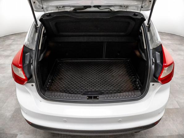 Ford Focus III с пробегом 2013 года, цена 850 000 рублей, 230484 км, хэтчбек, Автокод Объявления