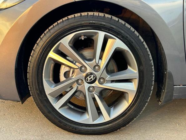 Hyundai Elantra VI (AD) с пробегом 2017 года, цена 1 500 000 рублей, 152282 км, седан, Автокод Объявления