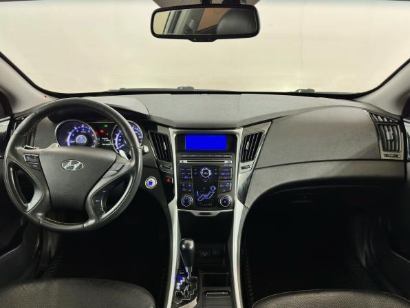 Hyundai Sonata VI (YF) с пробегом 2011 года, цена 1 170 000 рублей, 204261 км, седан, Автокод Объявления