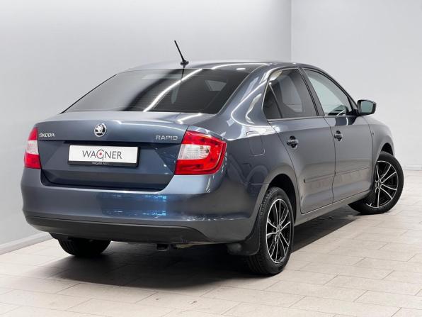 Skoda Rapid I с пробегом 2015 года, цена 925 000 рублей, 176923 км, лифтбек, Автокод Объявления