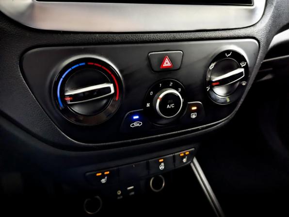Hyundai Solaris II с пробегом 2019 года, цена 1 275 000 рублей, 163556 км, седан, Автокод Объявления