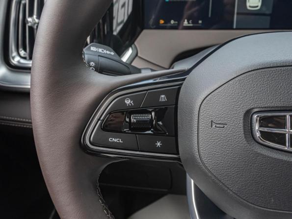Geely Monjaro I Рестайлинг 2 с пробегом 2026 года, цена 4 150 000 рублей, 15 км, внедорожник, Автокод Объявления